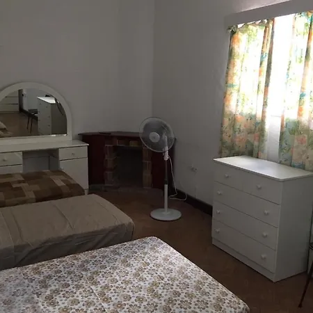 Bed Sit In Paceville *