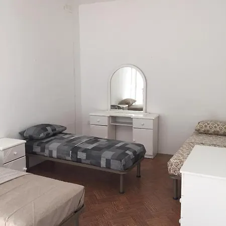 Bed Sit In Paceville بيت ضيافة