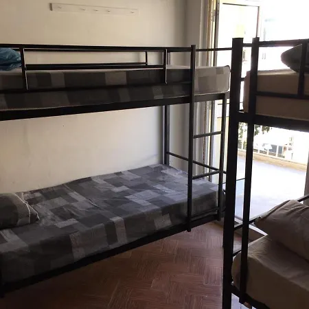 Bed Sit In Paceville بيت ضيافة *